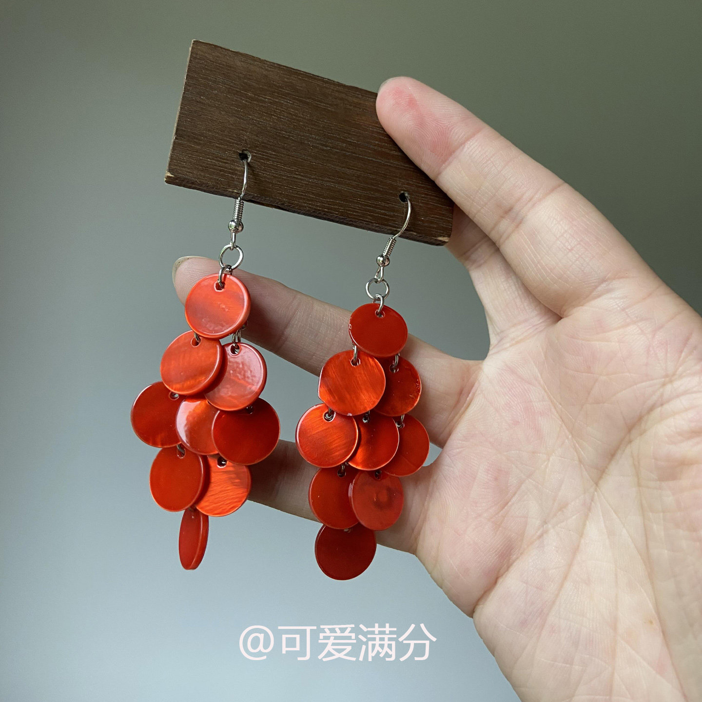超显白！民族风红色圆片流苏耳环