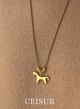 古法金色拉丝磨砂小马项链女