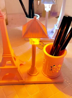 1067创意学生礼品仿古铁塔笔筒摆件学生礼品白色沙漏礼物桌面摆件