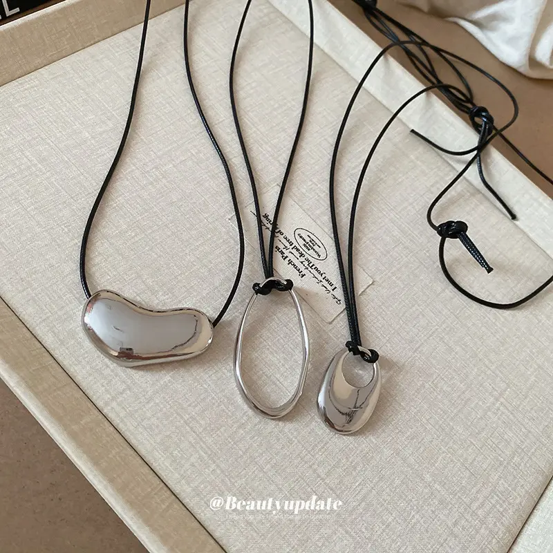 新品皮绳不规则镂空椭圆项链韩式简约设计毛衣链个性时尚百搭项饰