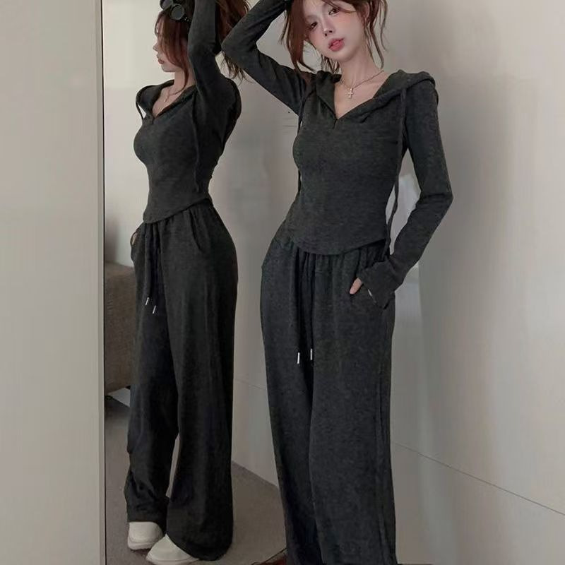 休闲流行休闲套装秋冬季新款纯色拉链短款连帽开衫卫衣两件套女装