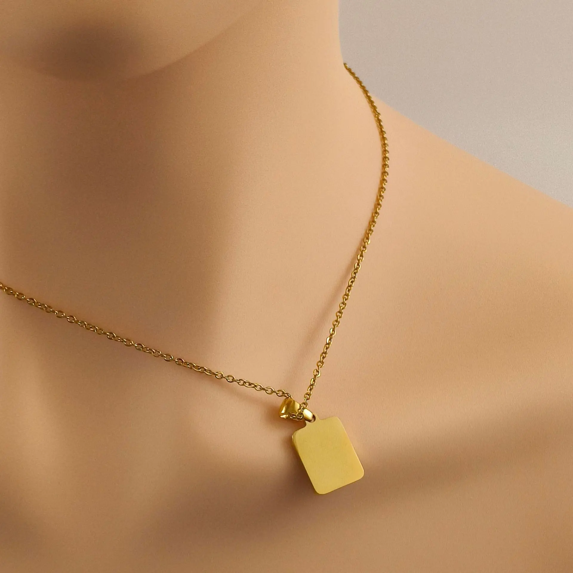 欧美小众爱心长方块圆形镶母壳不锈钢字母项链镶水晶XL00538o字链