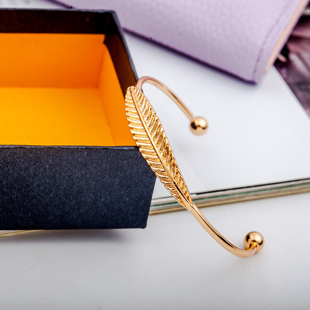 欧美in时尚潮流百搭叶子手镯热销简约开口树叶手环手饰饰品