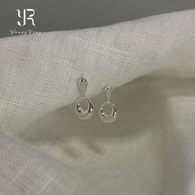 韩系迷你银色圆环耳钉女简约精致小众设计耳环轻奢高级感大气耳饰,饰品/流行首饰/时尚饰品新,耳钉,淘宝优惠券,粉丝福利购,淘宝优惠卷
