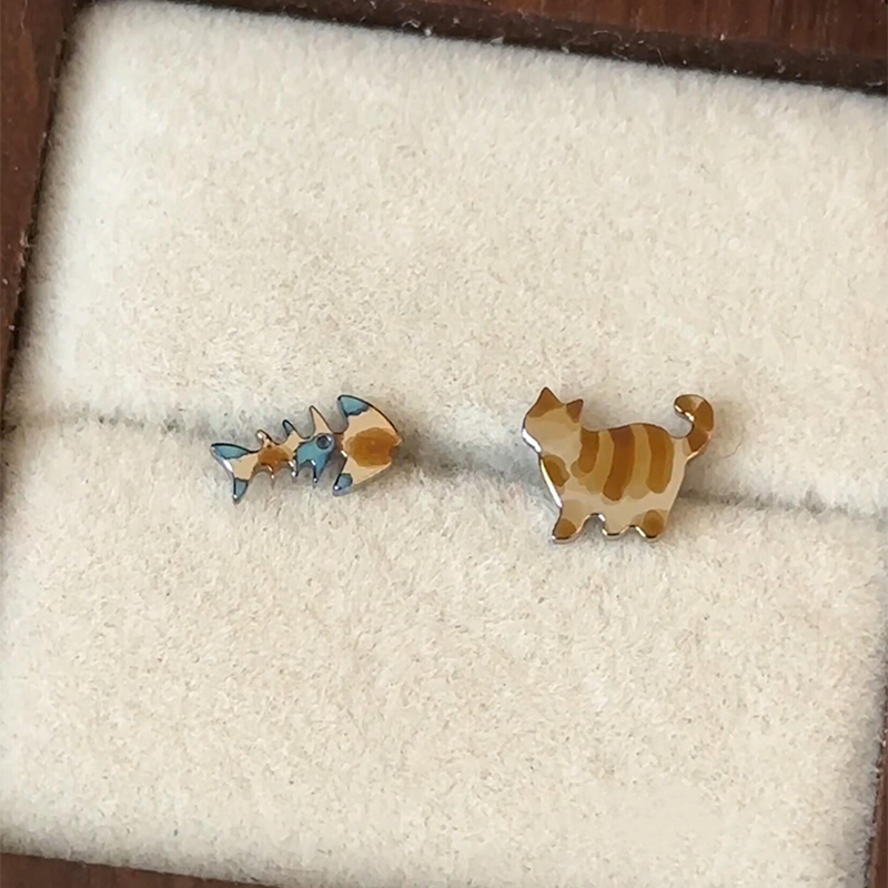 棕色系可爱小猫鱼干耳钉女2025新款高级感轻奢耳环独特漂亮耳饰,饰品/流行首饰/时尚饰品新,耳钉,淘宝优惠券,粉丝福利购,淘宝优惠卷