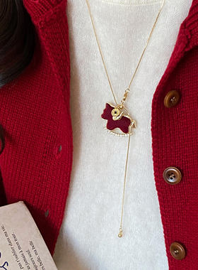 新年红色丝绒小马项链女配饰