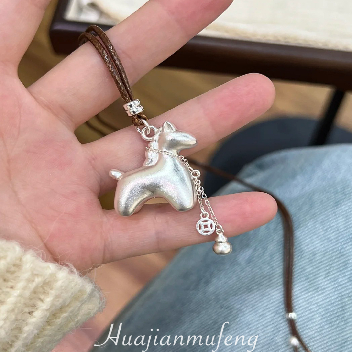 立马有钱银色小马项链女配饰