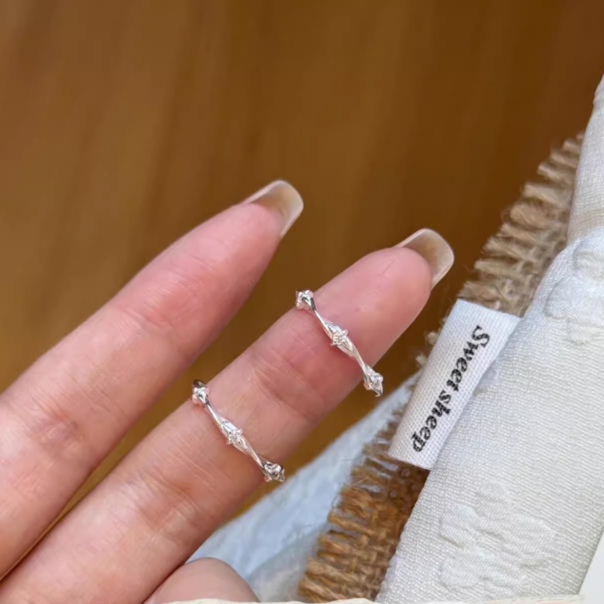 爆闪四芒星细圈戒指女