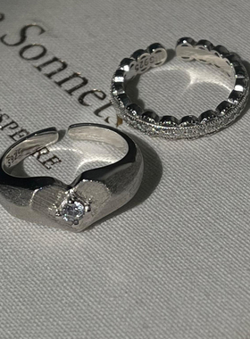 韩系银色磨砂爱心拉丝戒指