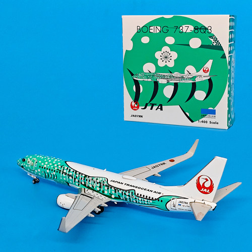Phoenix 1:400 日本航空波音B737-800客机JA07RK合金收藏摆件