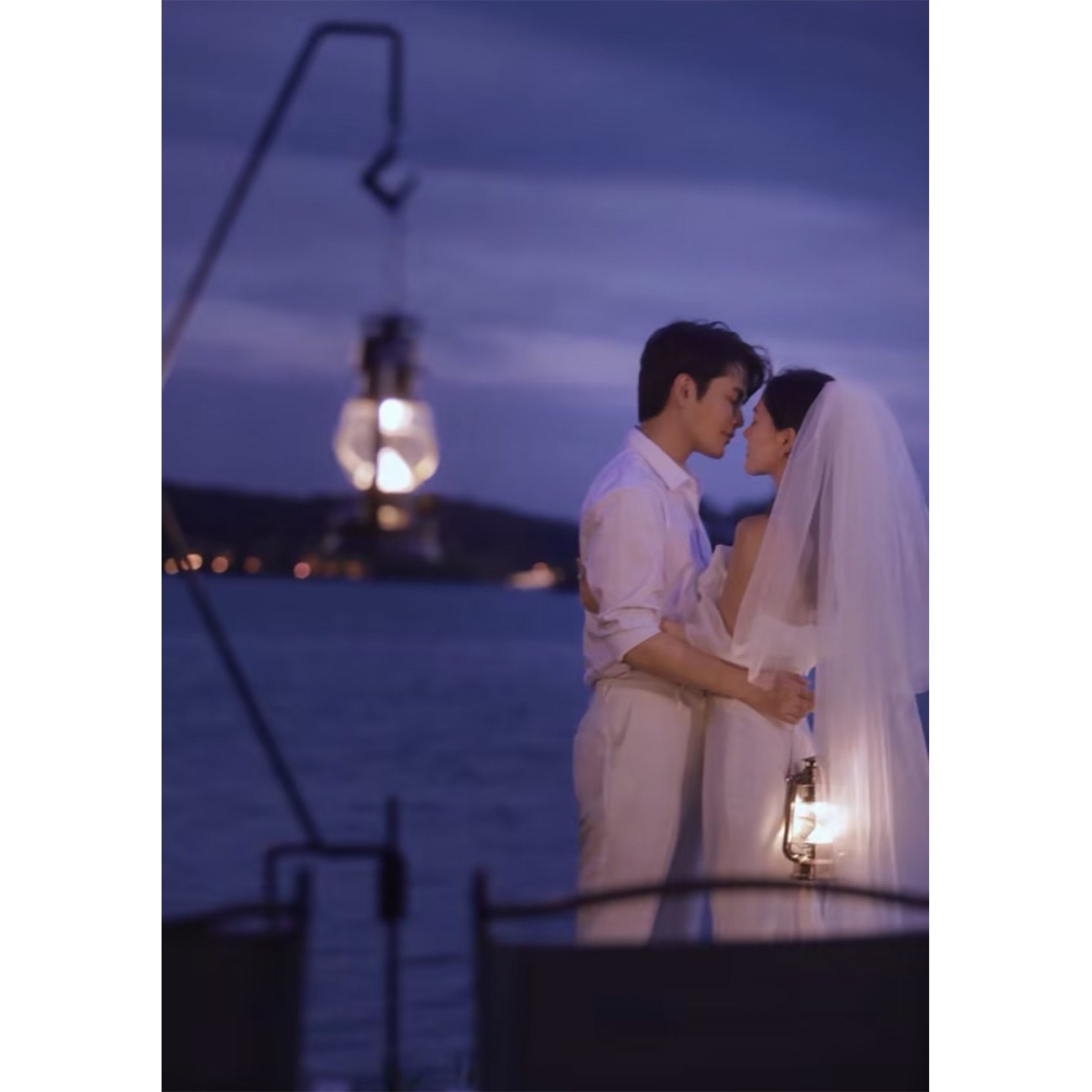 影楼婚纱外景写真拍照装饰露营椅子新娘夜景氛围摄影道具煤油灯伞