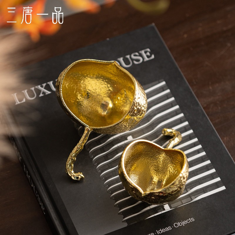 高级感石榴壳金属工艺礼品摆饰样板间茶几牀头柜压书桌面小众设计