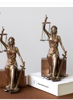 仿铜正义公平公正女神雕塑雕像司法院律师事务Q所天平法律摆件礼