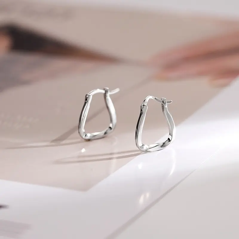 s925银简约线条方形耳扣女莫比乌斯小众素圈耳环耳圈耳饰新