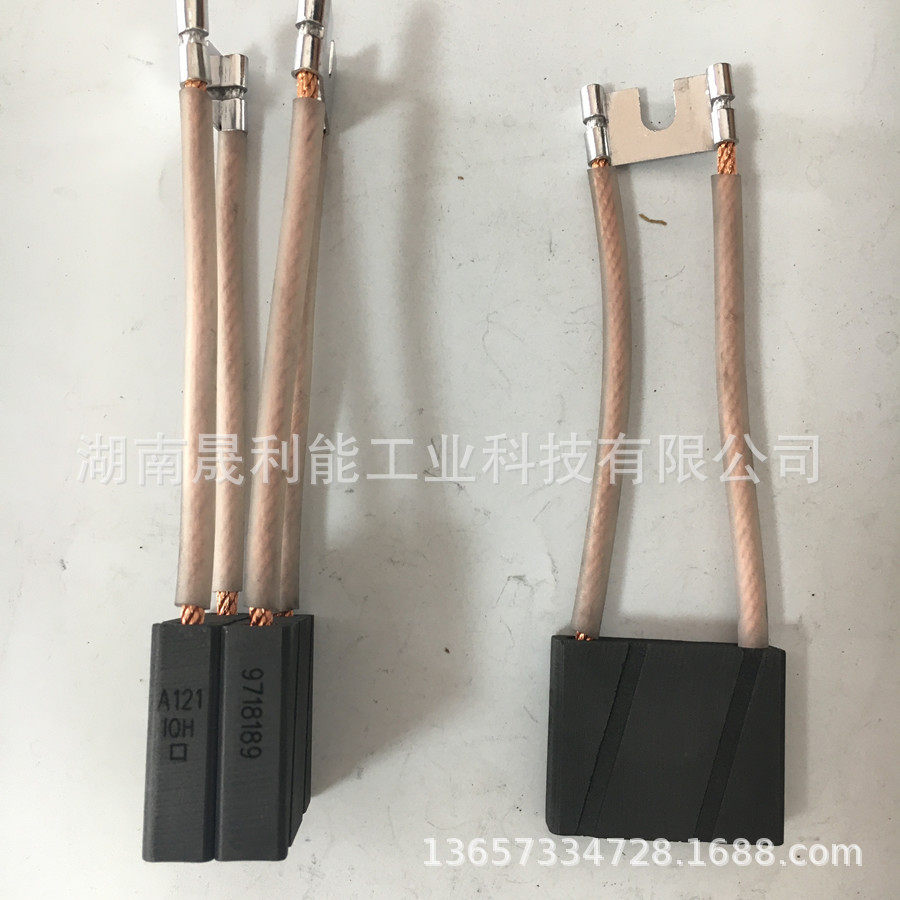 林德Linde叉车电机碳刷9718189A121IQH10*40*32电机电刷