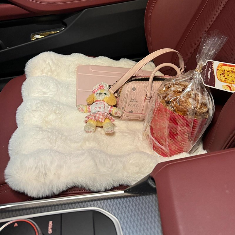 毛绒2024新款汽车坐垫冬季单片保暖女士车载内座垫加热座椅垫座套