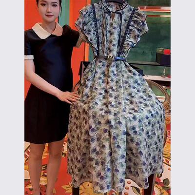 碎花连衣裙女夏季2025新款裙子