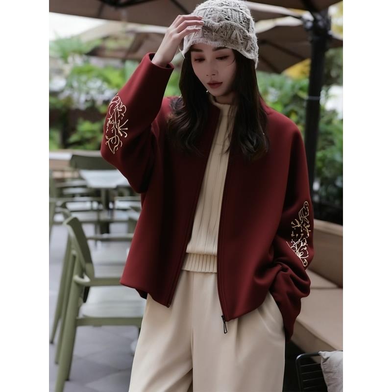 开春今年流行的独特超好看上衣