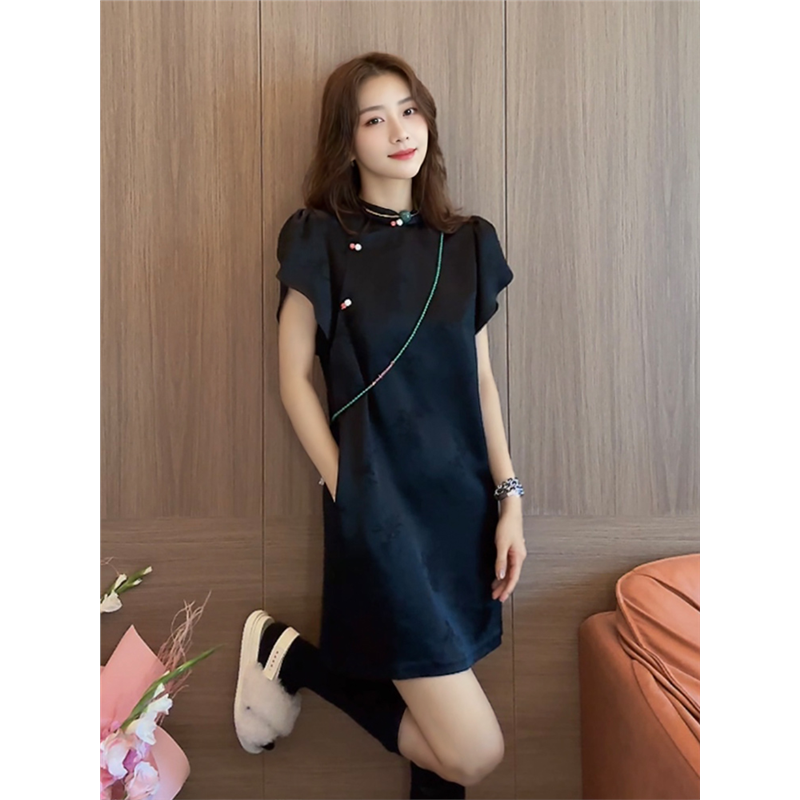 新中式国风黑色圆领盘扣连衣裙