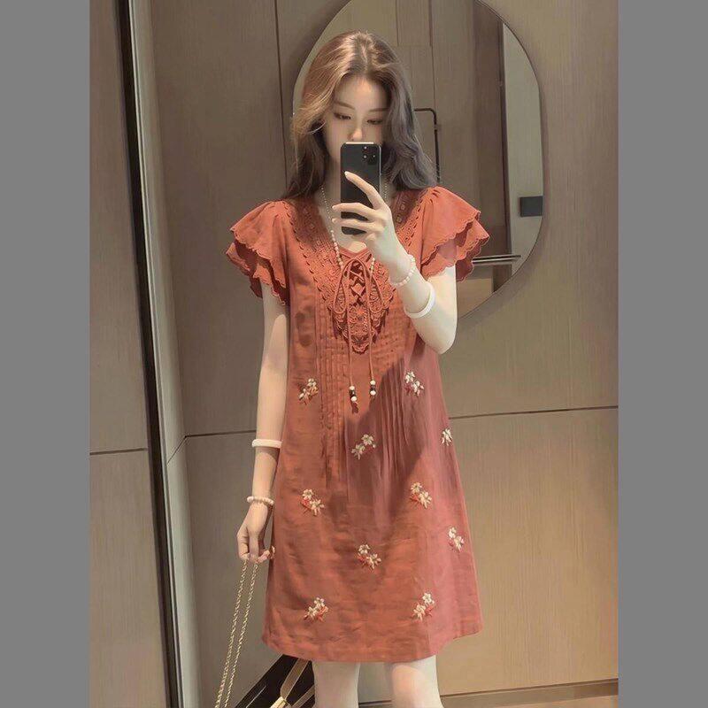 2026新款橘红色花朵刺绣洋装女夏飞袖系带甜美大尺码女装绝美裙子