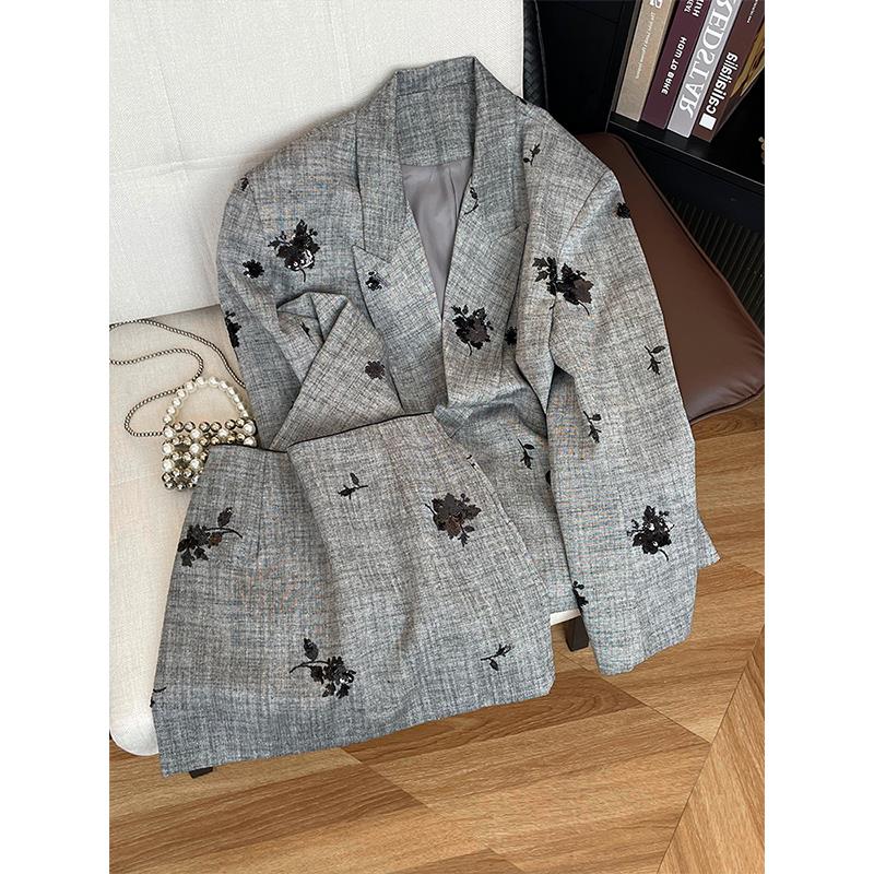 老钱风重工刺绣西装套2025宽松