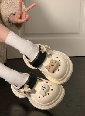 品牌小个子增高厚底洞洞鞋女外穿2026夏季新款防滑网红沙滩包头凉