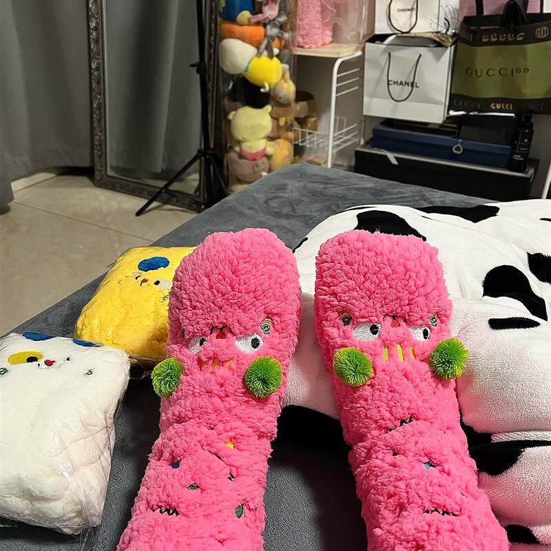 丑萌睡眠袜子秋冬季脚套中长筒毛绒茸加厚保暖可爱地板袜情侣男女