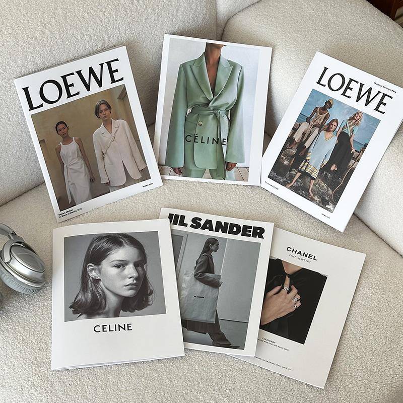 简约ins风英文杂志拍摄道具办公室书柜民宿装饰摆件拍照直播背景