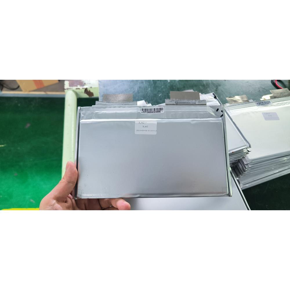 微宏10ah三元软包电芯高倍率性价比启动电源户外汽车启动电瓶没电