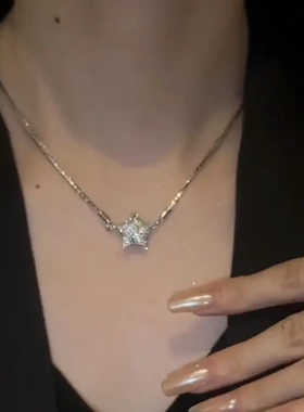 小众吸铁石星星项链气质轻奢高级感分裂五角星锁骨链精致百搭颈链