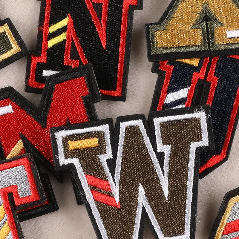 电脑绣花标服装英文字母魔术贴刺绣布贴绣花标