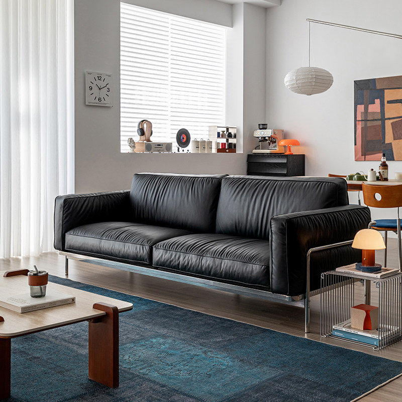 出乎生活回廊沙发黑色头层牛皮中古包豪斯设计感铁艺不锈钢小户型