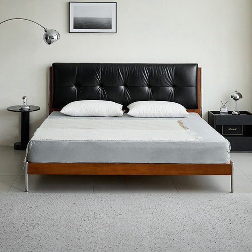 出乎生活解忧真皮床主卧