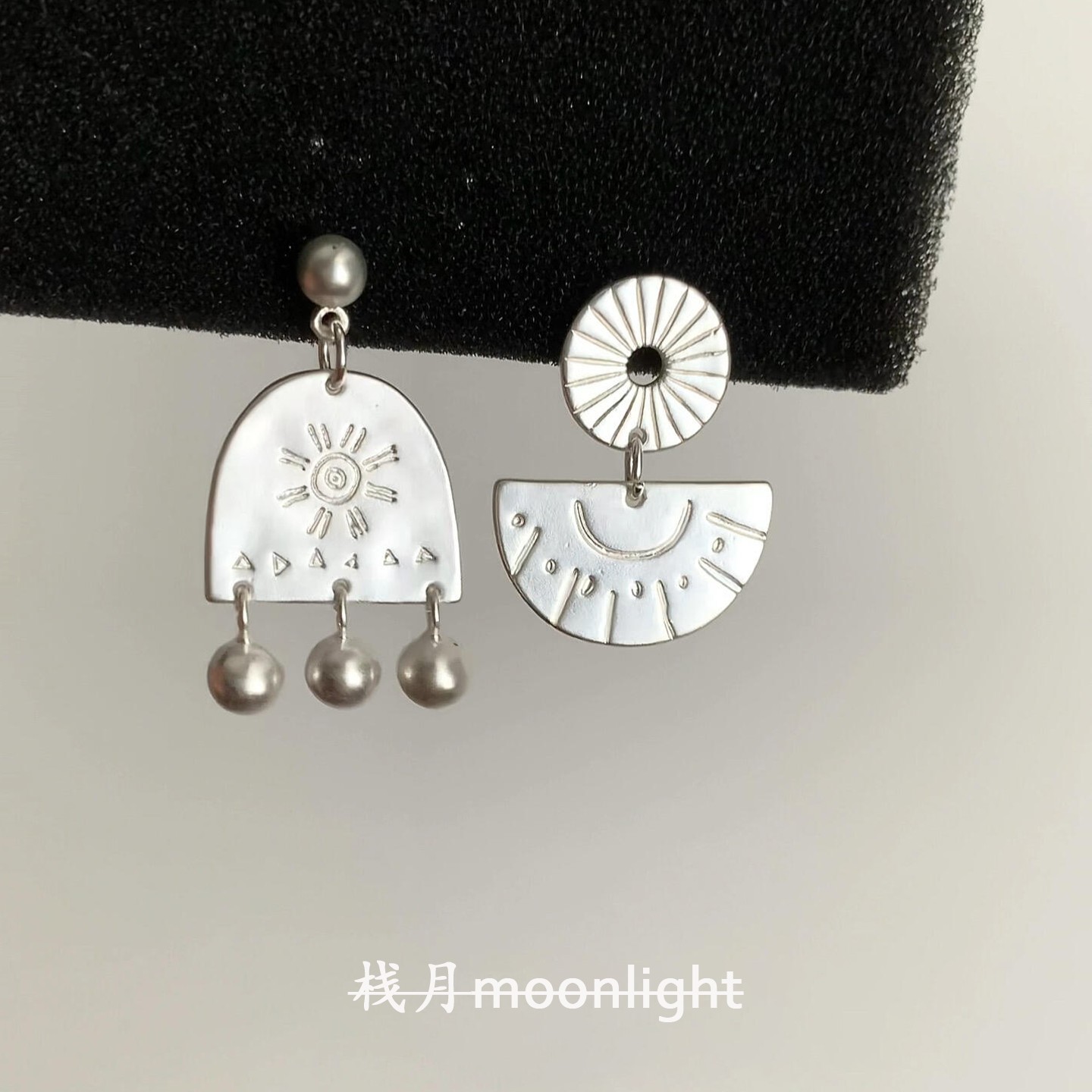 s925纯银做旧不对称太阳图腾耳钉女民族风复古小众设计高级感耳饰