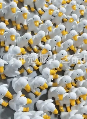 车载鸭子咿呀咿呀哟呆萌鸭子可爱摇晃鸭子车载悬浮设计装饰树脂