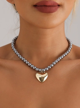 欧美饰品灰色喷漆玻璃珠手工串珠锁骨链时尚简约爱心吊坠项链