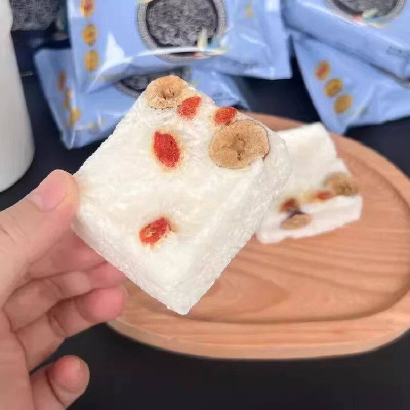 燕窝冻干银耳羹红枣枸杞桂圆冲泡即食速食代餐懒人早餐养颜美容