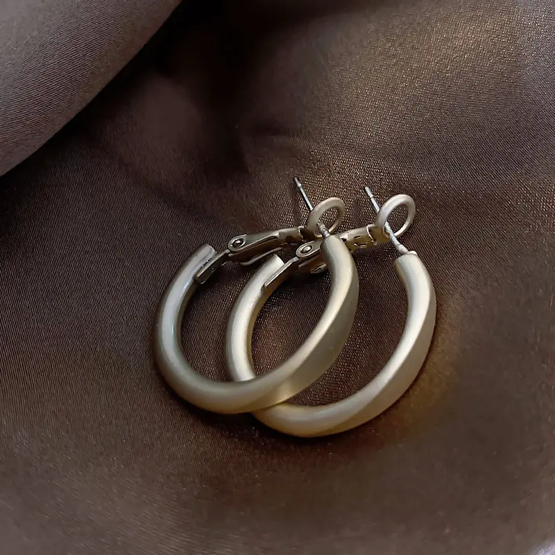 银针简约宽面素圈圆形耳环个性冷淡风耳圈气质潮流高级感耳饰