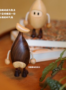 小屁蕉/实木质可爱香蕉创意摆件A可爱呆萌书房装饰摆件新龙年礼物