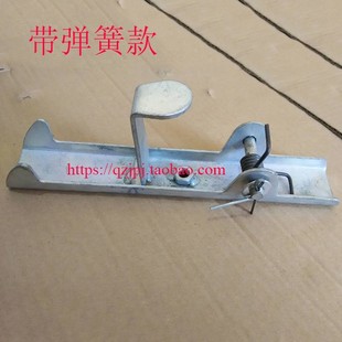 施工升降機門對開連鎖裝 鐵皮A對開門鎖 人貨電梯門鎖彈簧 配件 置