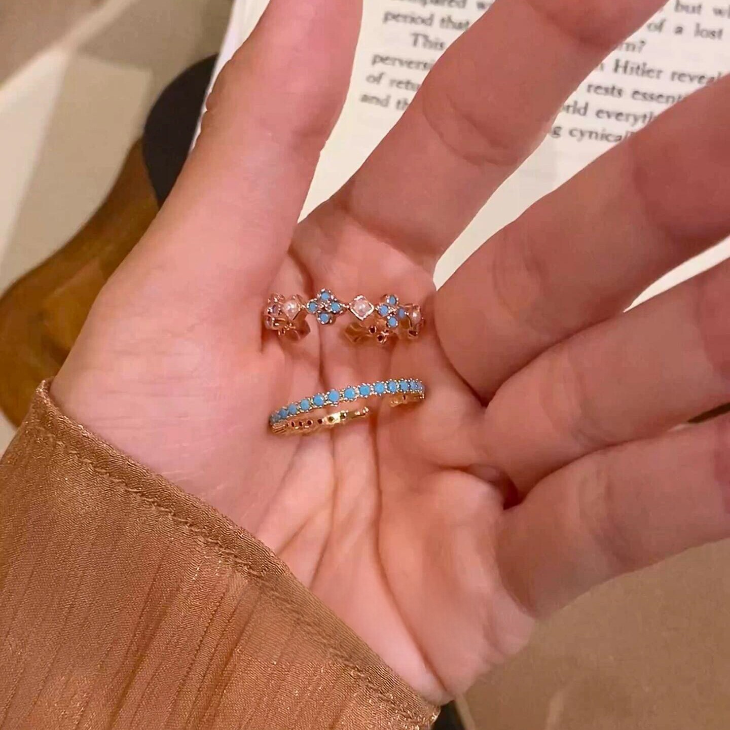 仿绿松石小花金戒指不掉色