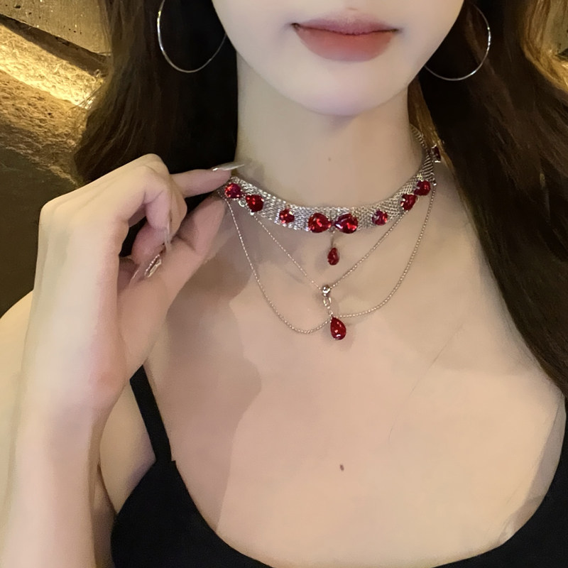 轻奢复古红色水滴锆石项链女小众设计感多层叠戴锁骨链高级感颈链