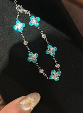 蓝色清冷感镭射四叶草花朵手链女款2025新款轻奢小众精致抽拉手饰