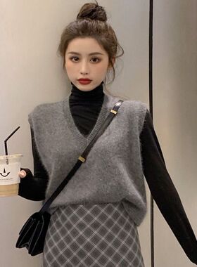 2026春秋针织马夹女小背心外搭复古V领学生韩版坎肩外穿毛衣马甲