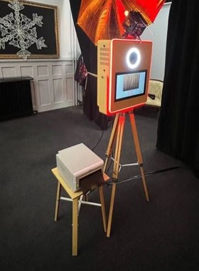 工厂直销照相亭photo booth15.6寸木质照相亭婚礼360 photo booth