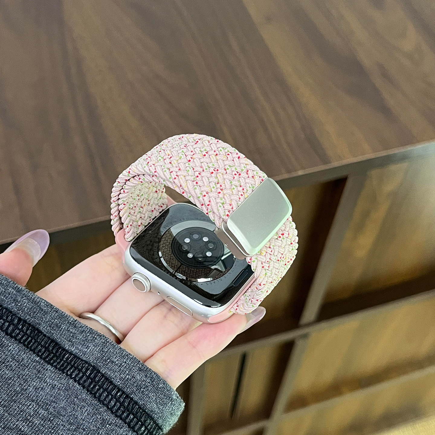 适用苹果s11表带尼龙磁吸编织秋