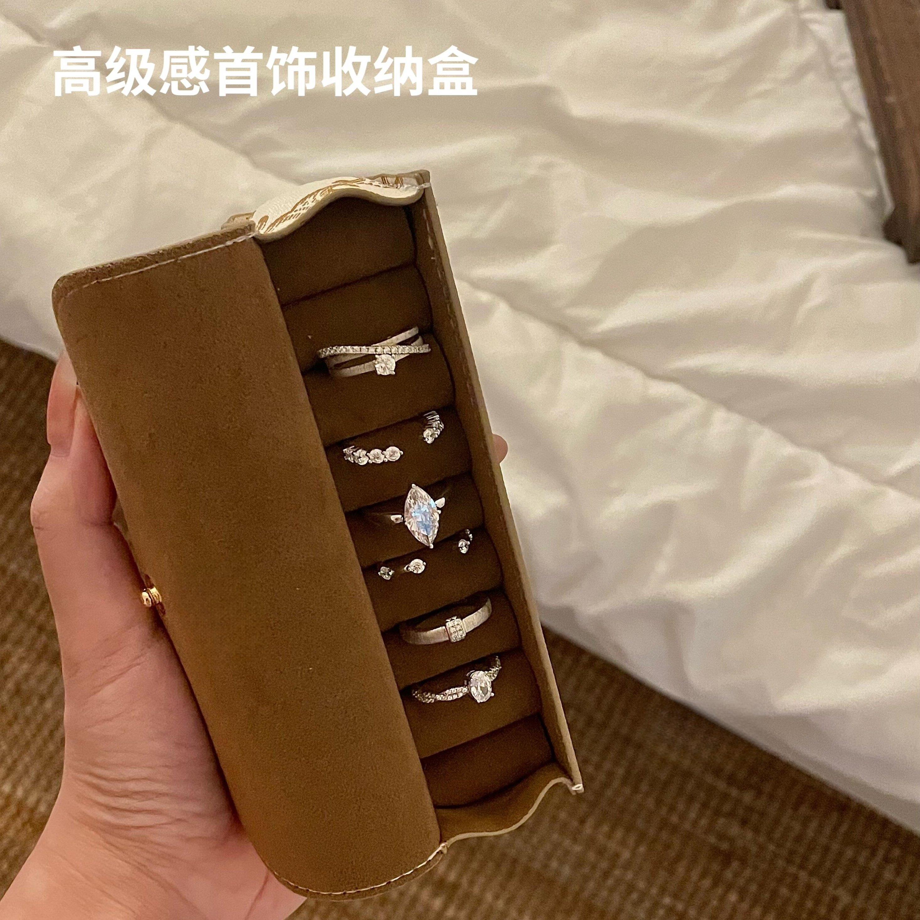 戒指盒首饰盒耳针耳饰收纳盒旅行可携式饰品盒高级感轻奢戒指收纳图片