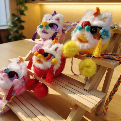 新年古风醒狮虎头毛绒斜挎包