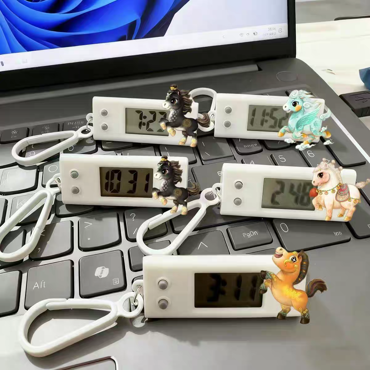 马年吉祥物小挂表学生考试静音