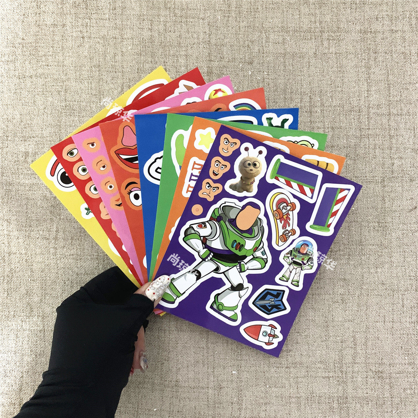 Q版可爱玩具总动员系列新款换脸DIY贴纸小朋友启蒙动画片创意益智手工礼物礼物送礼电影院贴画